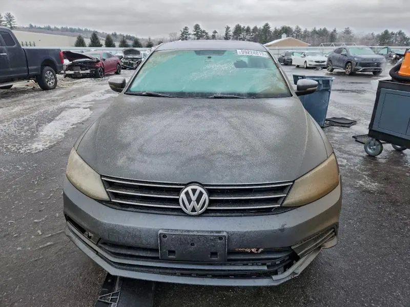 2017 VOLKSWAGEN JETTA SE  
