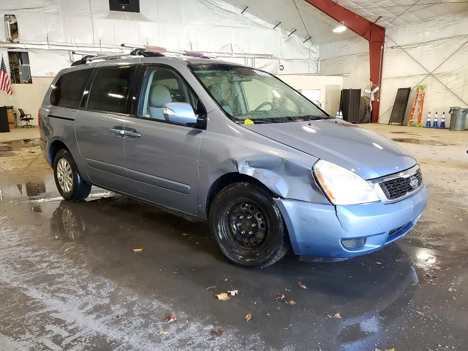 2011 KIA SEDONA LX  
