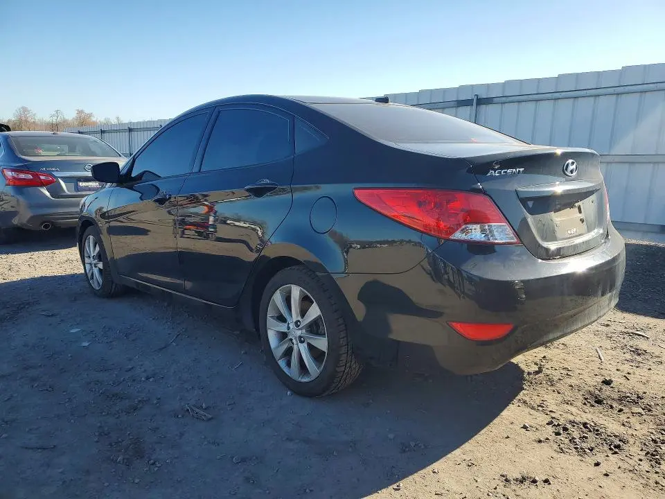 2012 HYUNDAI ACCENT GLS  