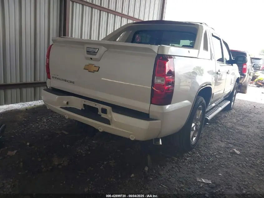 2013 CHEVROLET AVALANCHE LTZ