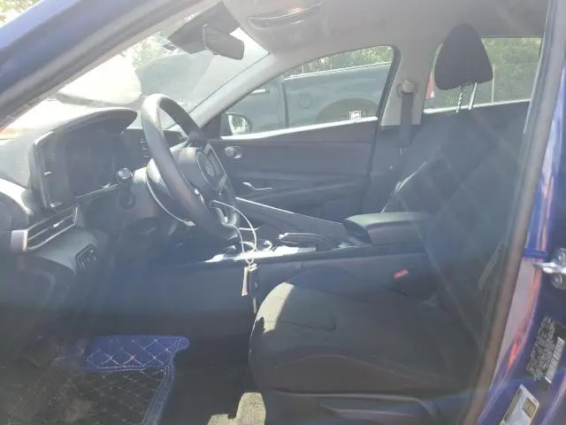2021 HYUNDAI ELANTRA SE  