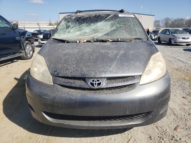 2010 TOYOTA SIENNA CE