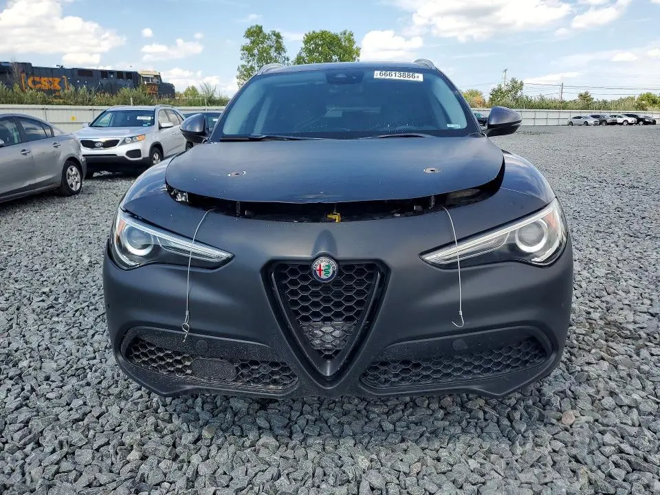 2018 ALFA ROMEO STELVIO   