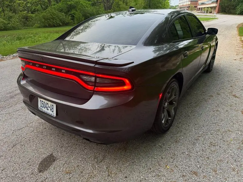 2016 DODGE CHARGER SXT  