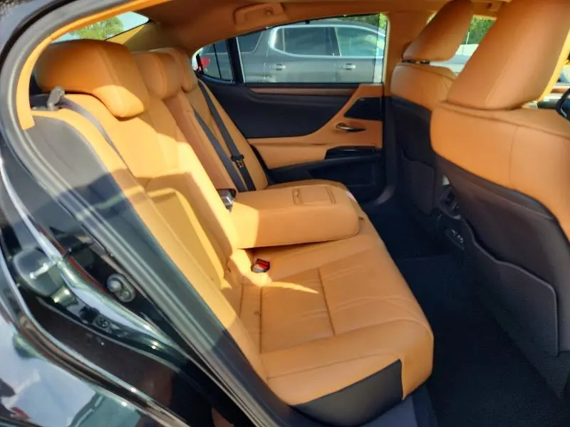 2025 LEXUS ES 350 ULTRA LUXURY  