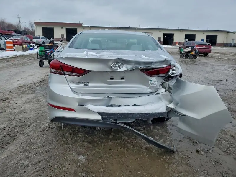 2018 HYUNDAI ELANTRA SE  