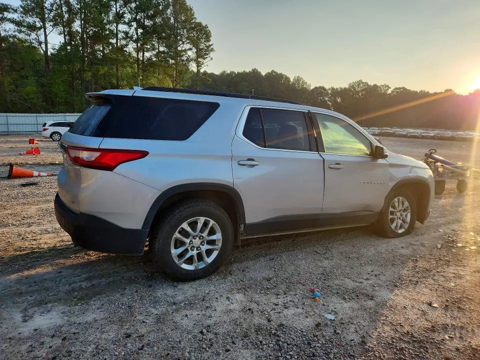 2020 CHEVROLET TRAVERSE LT  