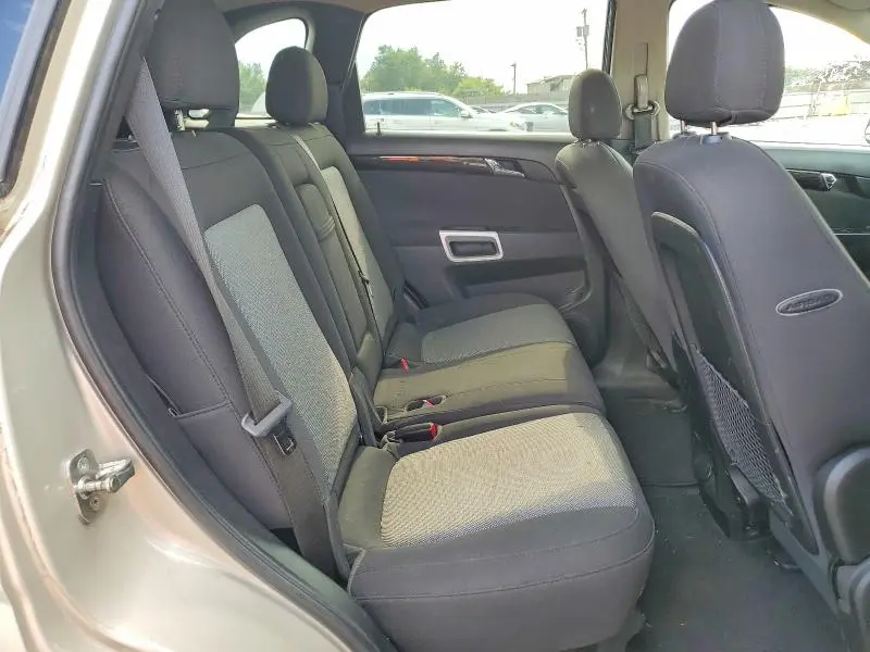 2014 CHEVROLET CAPTIVA LT  