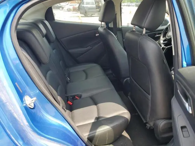 2019 TOYOTA YARIS L  