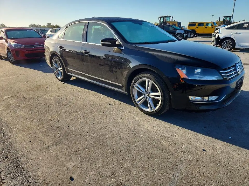 2013 VOLKSWAGEN PASSAT SEL  