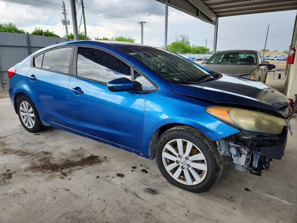 2014 KIA FORTE LX  