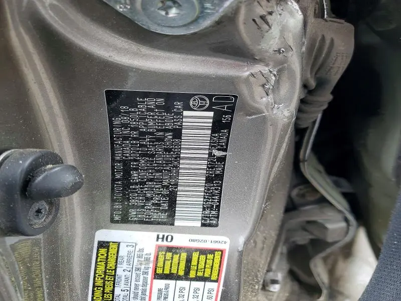 2019 TOYOTA COROLLA SE  