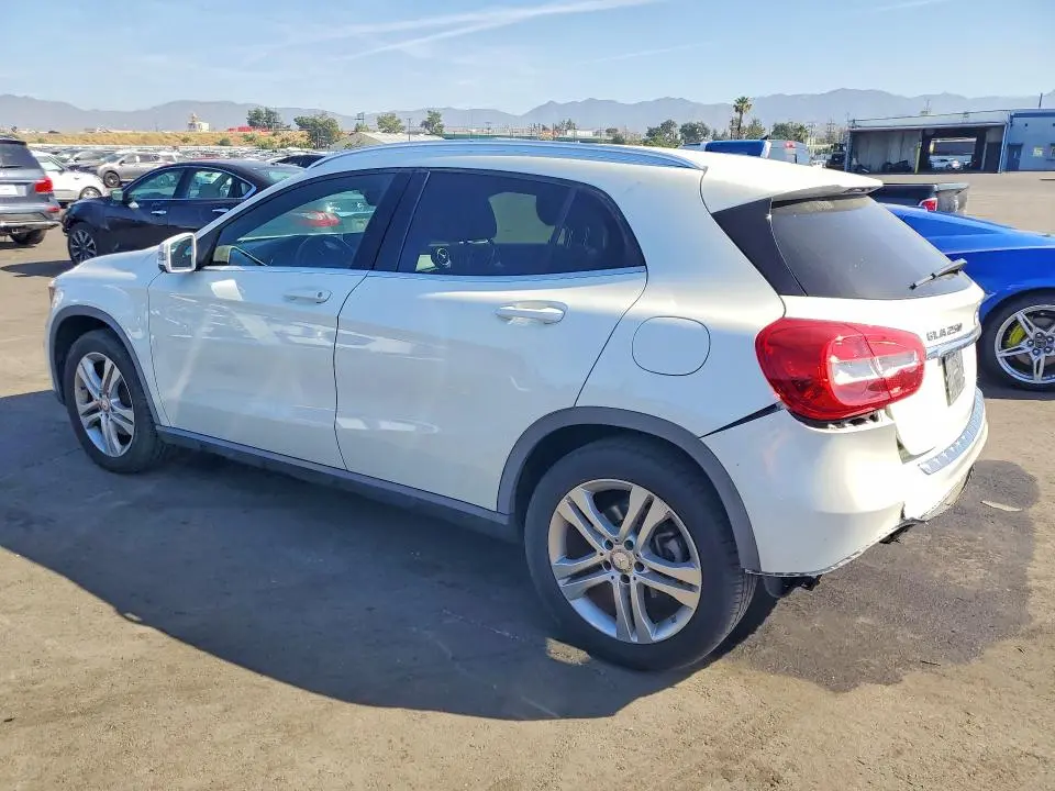 2017 MERCEDES-BENZ GLA 250  