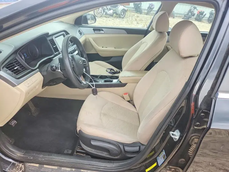 2018 HYUNDAI SONATA SE  