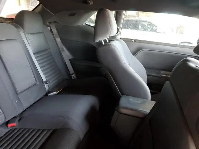 2014 DODGE CHALLENGER SXT  