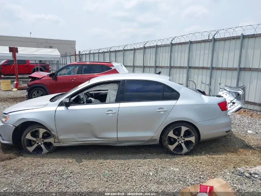 2015 VOLKSWAGEN JETTA 1.8T SE
