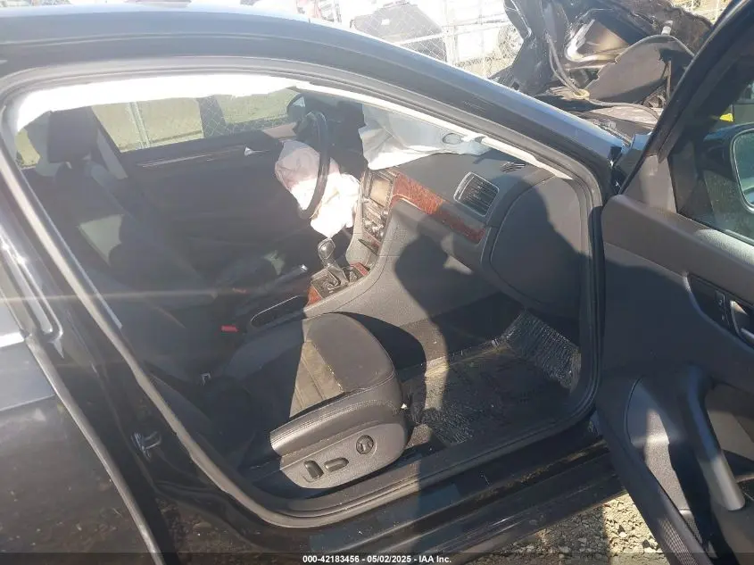 2013 VOLKSWAGEN PASSAT 2.0L TDI SEL PREMIUM