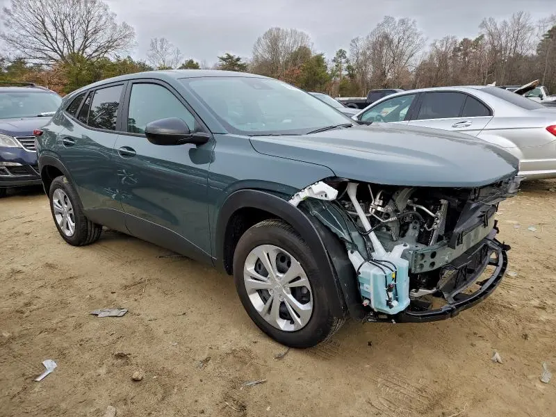 2025 CHEVROLET TRAX LS  