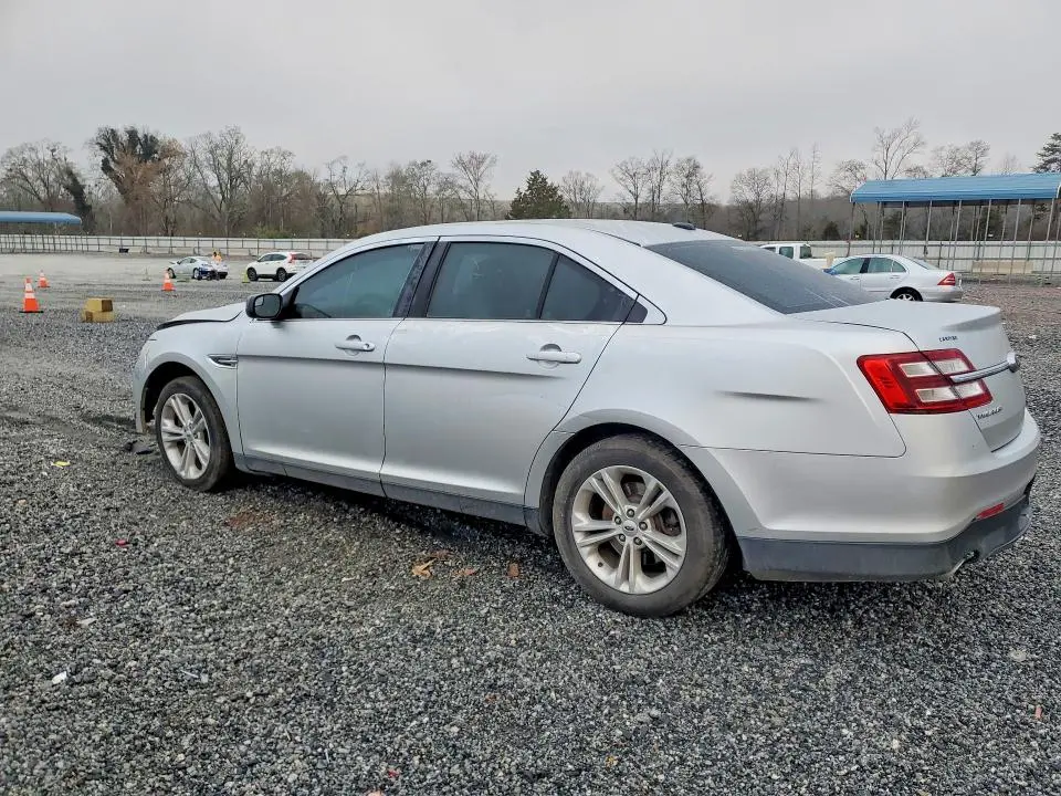 2017 FORD TAURUS SE  
