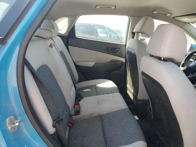 2023 HYUNDAI KONA SE  