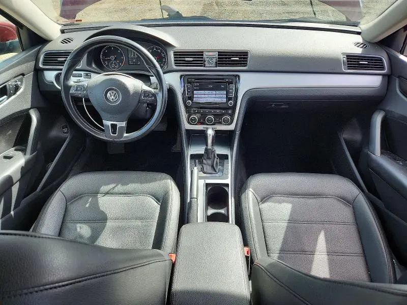 2012 VOLKSWAGEN PASSAT SE  