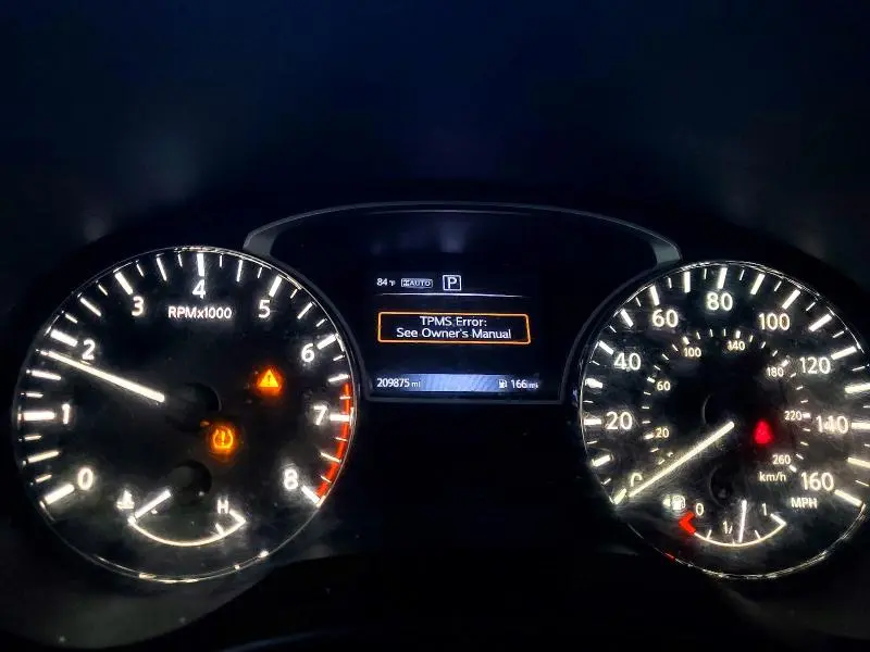 2016 NISSAN PATHFINDER SV  