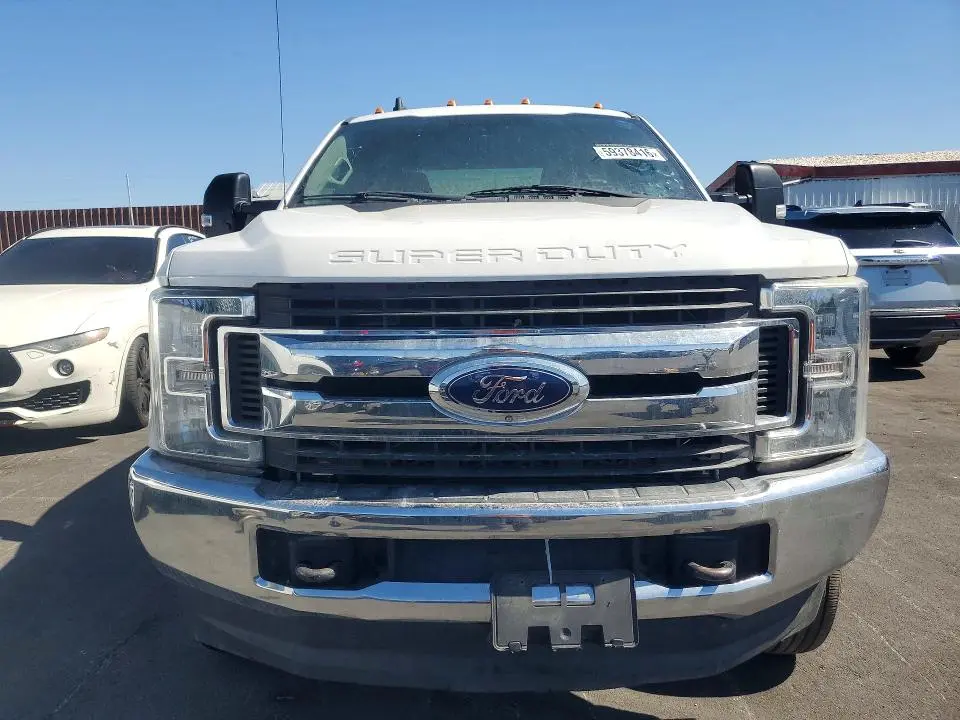 2019 FORD F350 SUPER   
