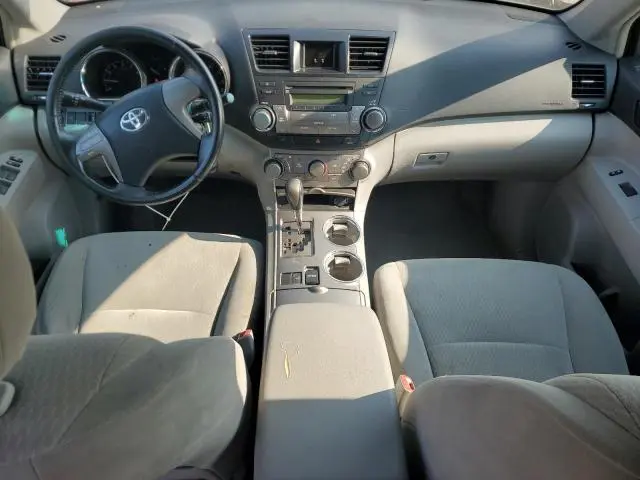 2010 TOYOTA HIGHLANDER   