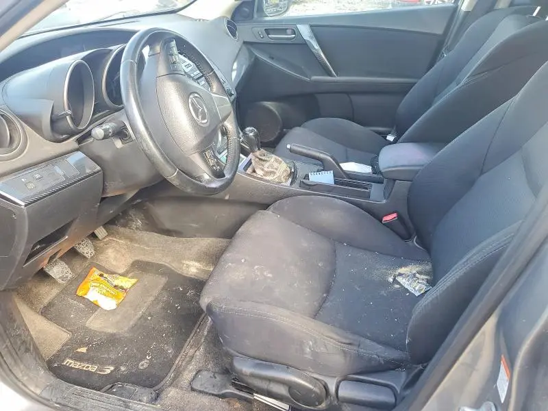 2010 MAZDA 3 S  