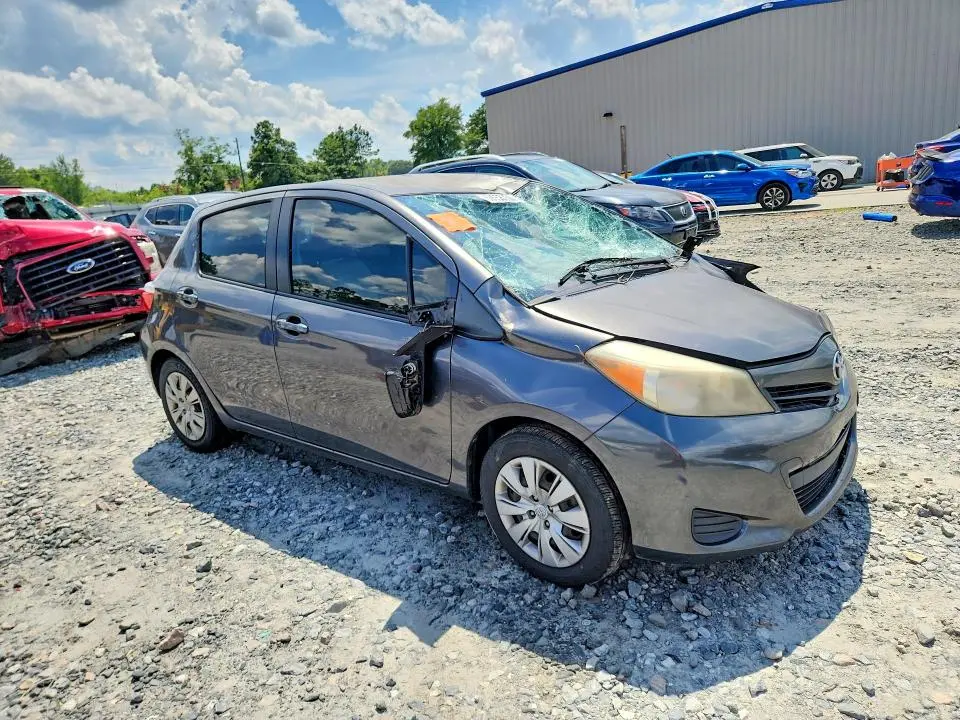 2014 TOYOTA YARIS 5-DOOR LE  