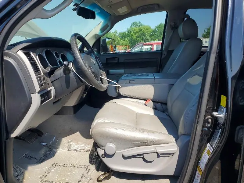 2011 TOYOTA TUNDRA CREWMAX SR5  