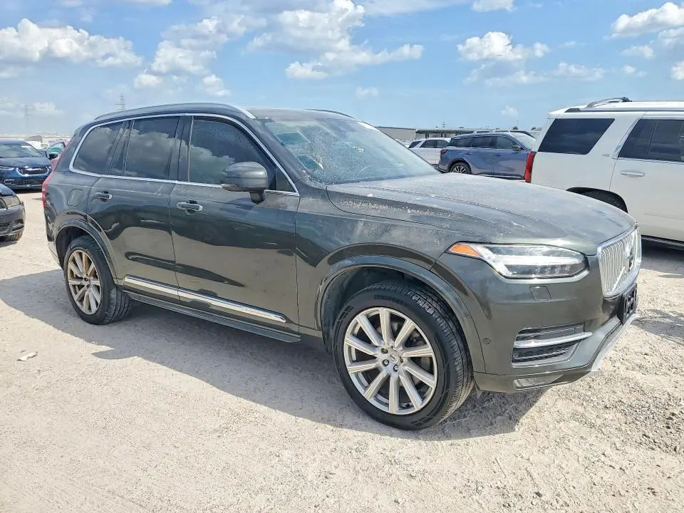 2018 VOLVO XC90 T6  