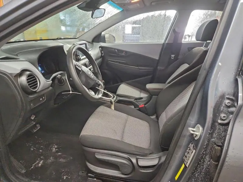 2020 HYUNDAI KONA SE  