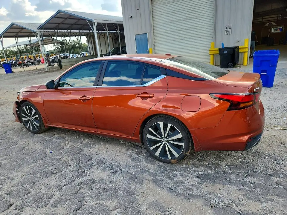 2019 NISSAN ALTIMA SR  