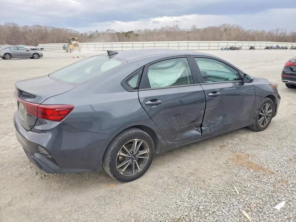 2024 KIA FORTE LX  