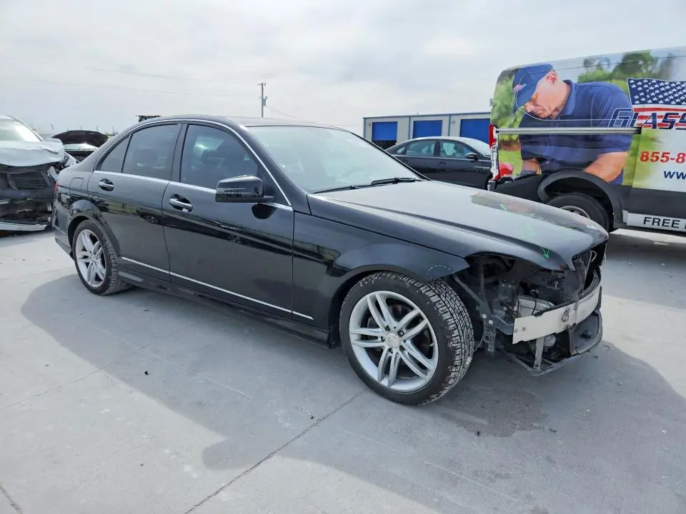2012 MERCEDES-BENZ C 300 4MATIC  