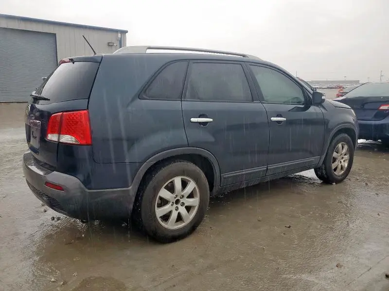 2012 KIA SORENTO BASE  