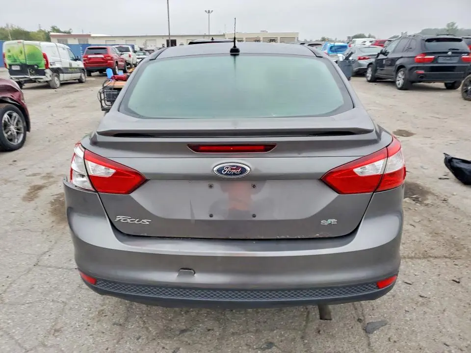 2012 FORD FOCUS SE  
