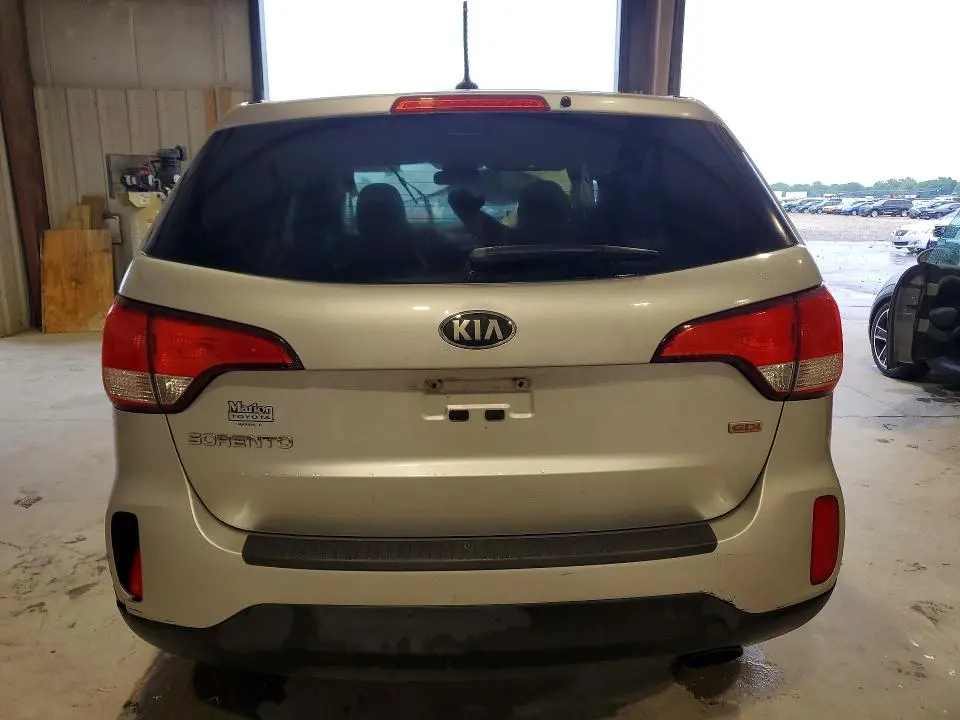 2014 KIA SORENTO LX  