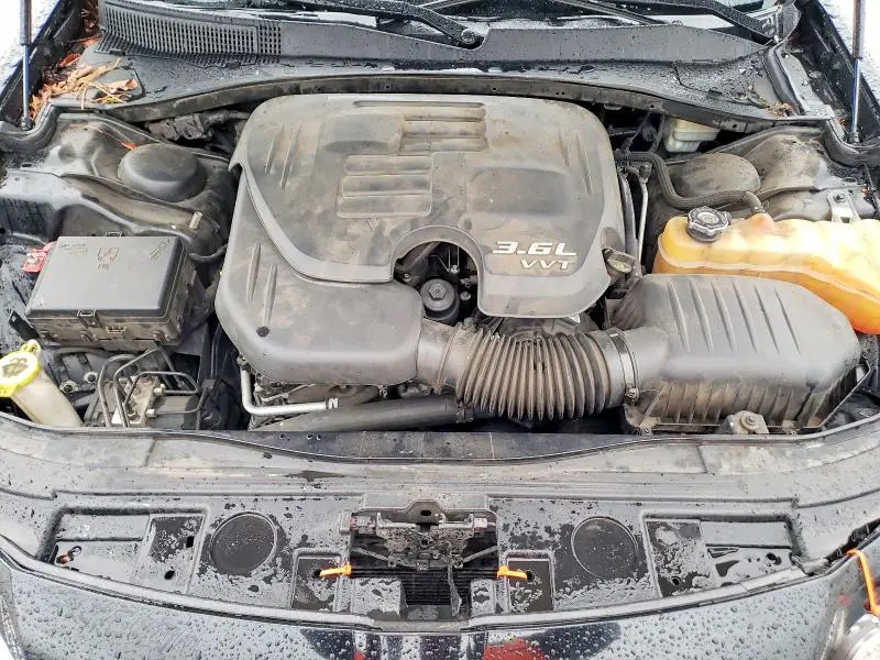2013 CHRYSLER 300   