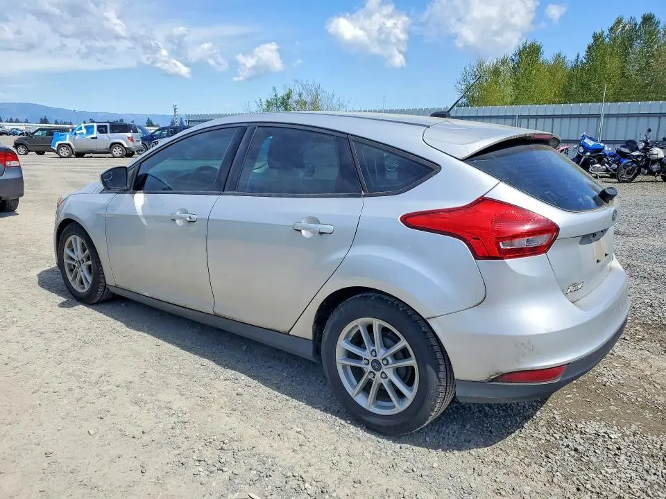 2015 FORD FOCUS SE  