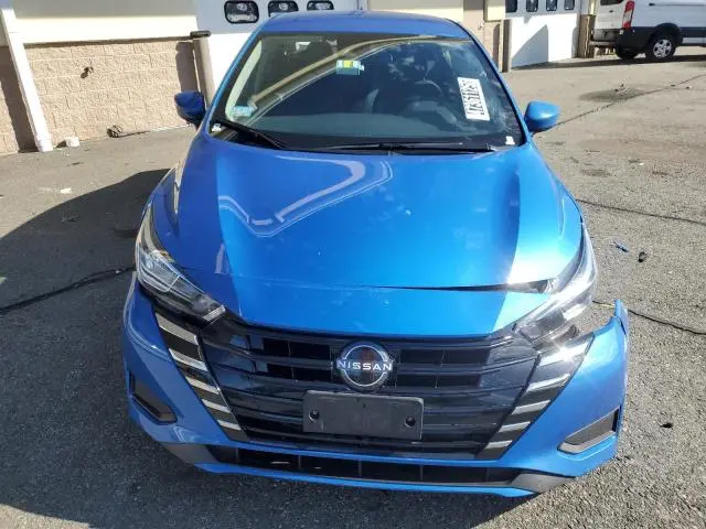 2023 NISSAN VERSA SV  