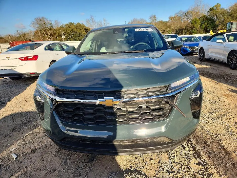 2025 CHEVROLET TRAX LS  