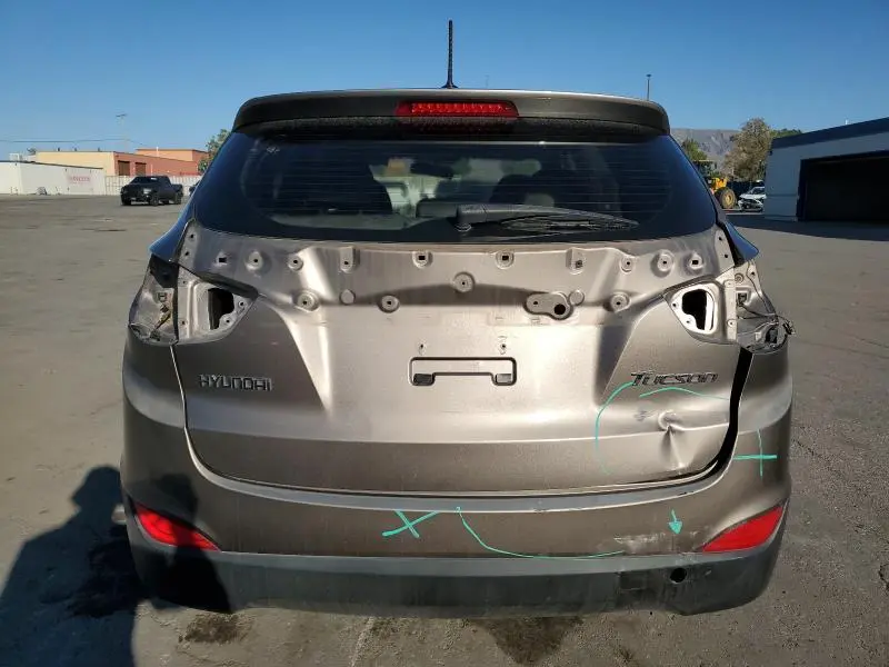 2010 HYUNDAI TUCSON GLS  