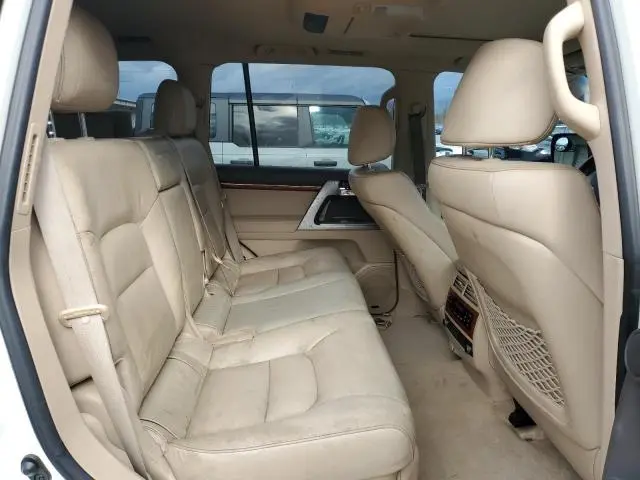 2013 TOYOTA LAND CRUISER   