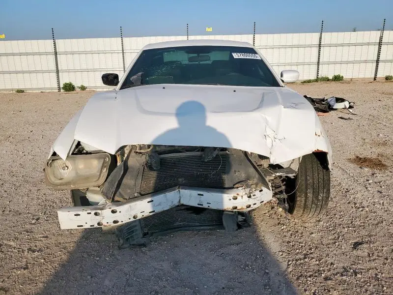 2012 DODGE CHARGER SE  