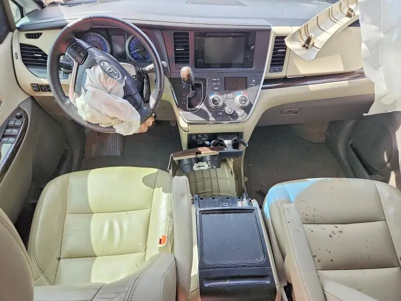 2015 TOYOTA SIENNA XLE PREMIUM 8-PASSENGER  