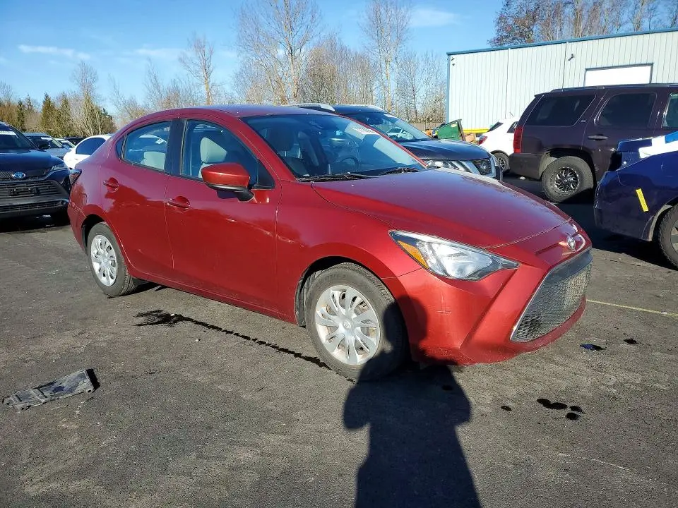 2019 TOYOTA YARIS L  