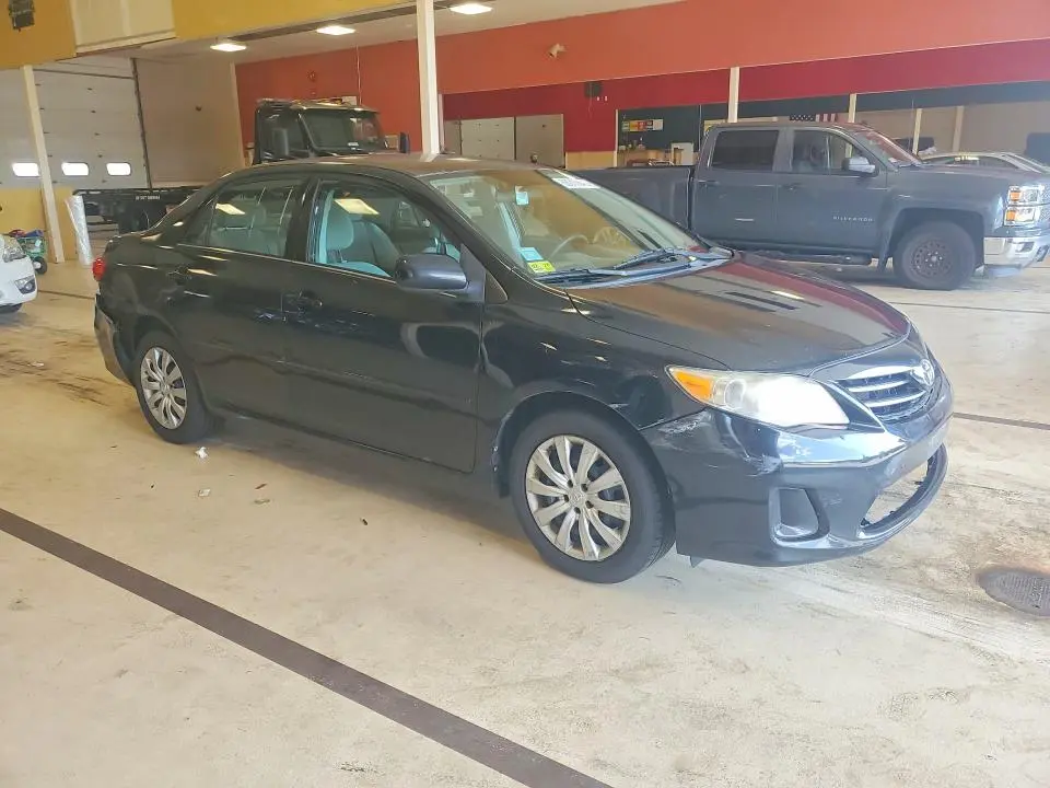 2013 TOYOTA COROLLA LE  