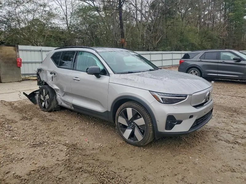 2024 VOLVO XC40 RECHARGE ULTIMATE  
